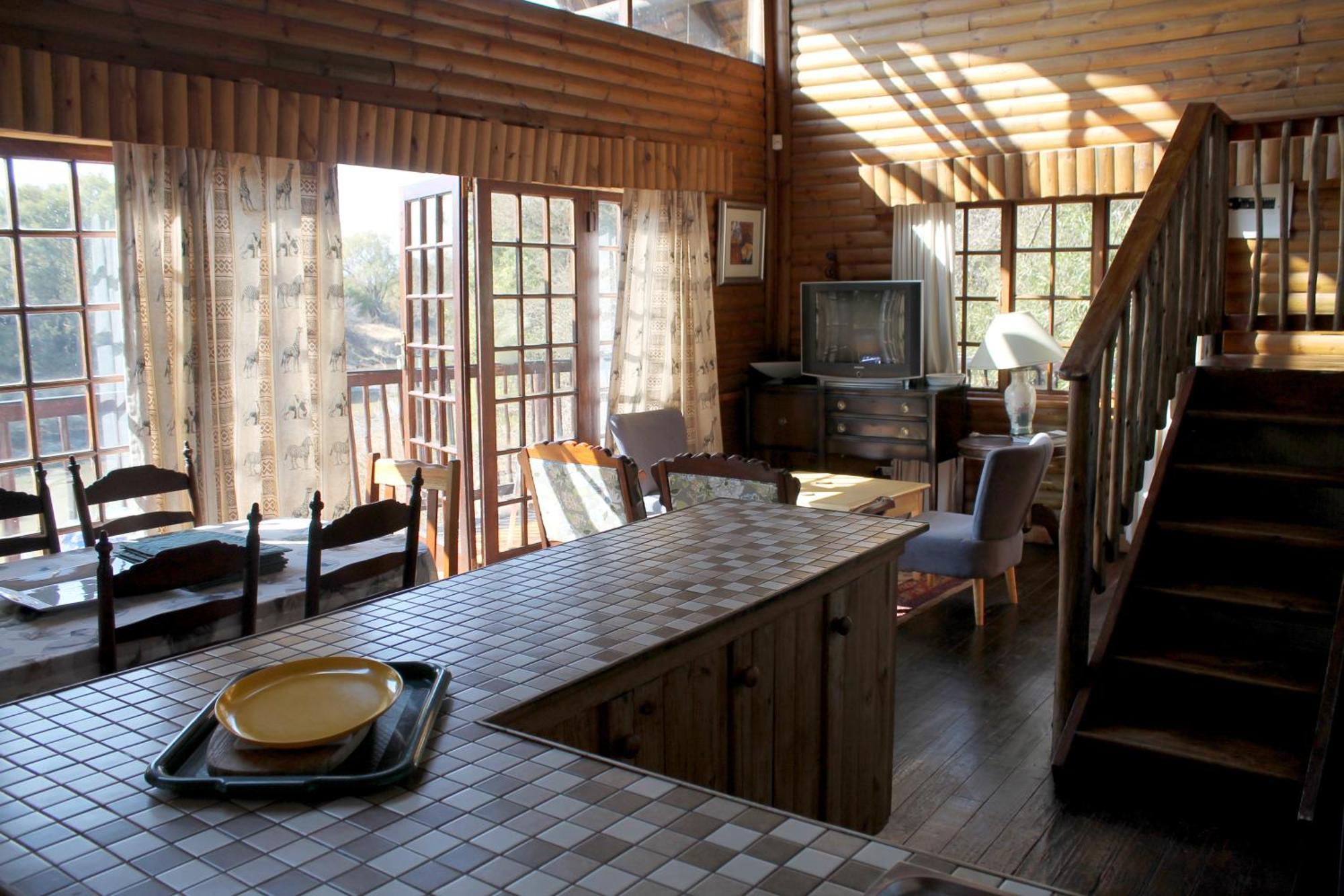 Ndlovu Log Home Dinokeng Klipdrift Luaran gambar
